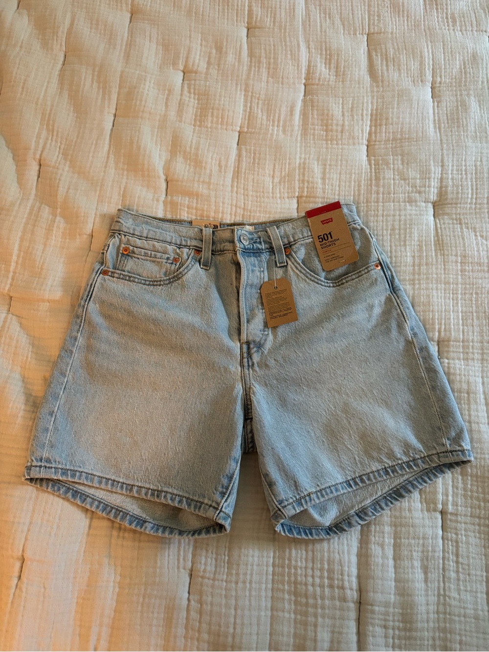 Levi's 501 Light Wash Denim Jean Shorts - Picture 1 of 5